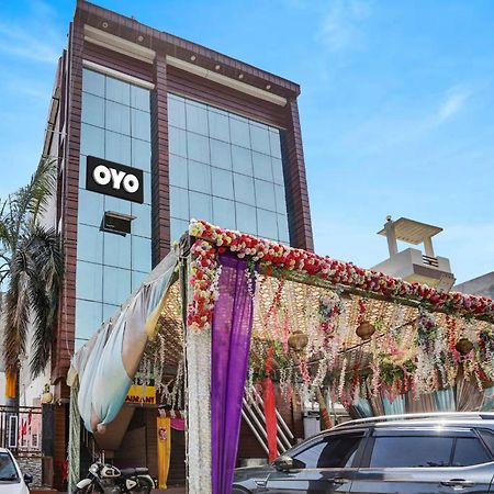 Chaya Hotel And Banquet Hall กานปูร์ ภายนอก รูปภาพ