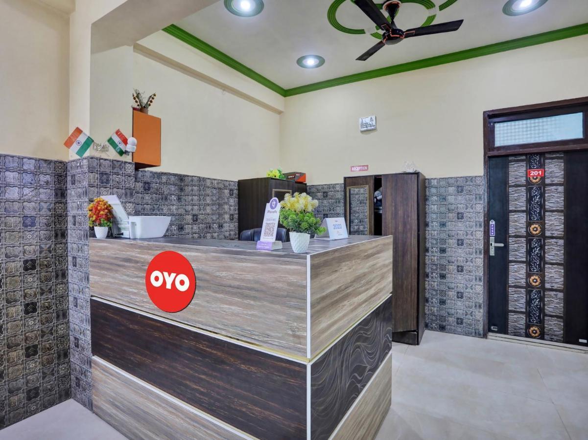 Chaya Hotel And Banquet Hall กานปูร์ ภายนอก รูปภาพ