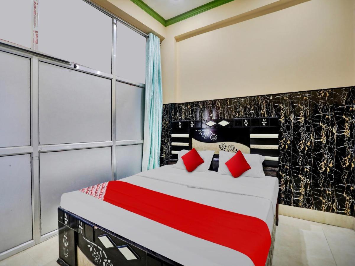 Chaya Hotel And Banquet Hall กานปูร์ ภายนอก รูปภาพ